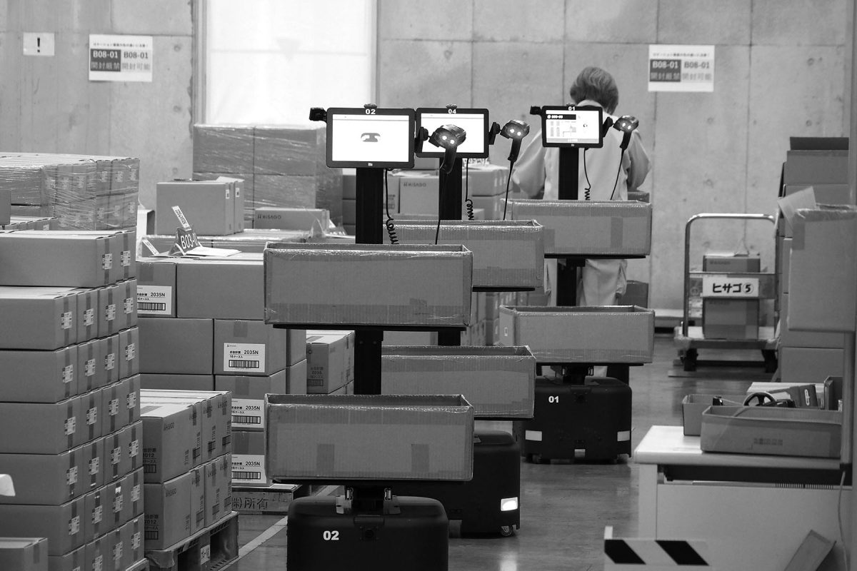 AGVs / AMRs are ideal for smaller warehouses