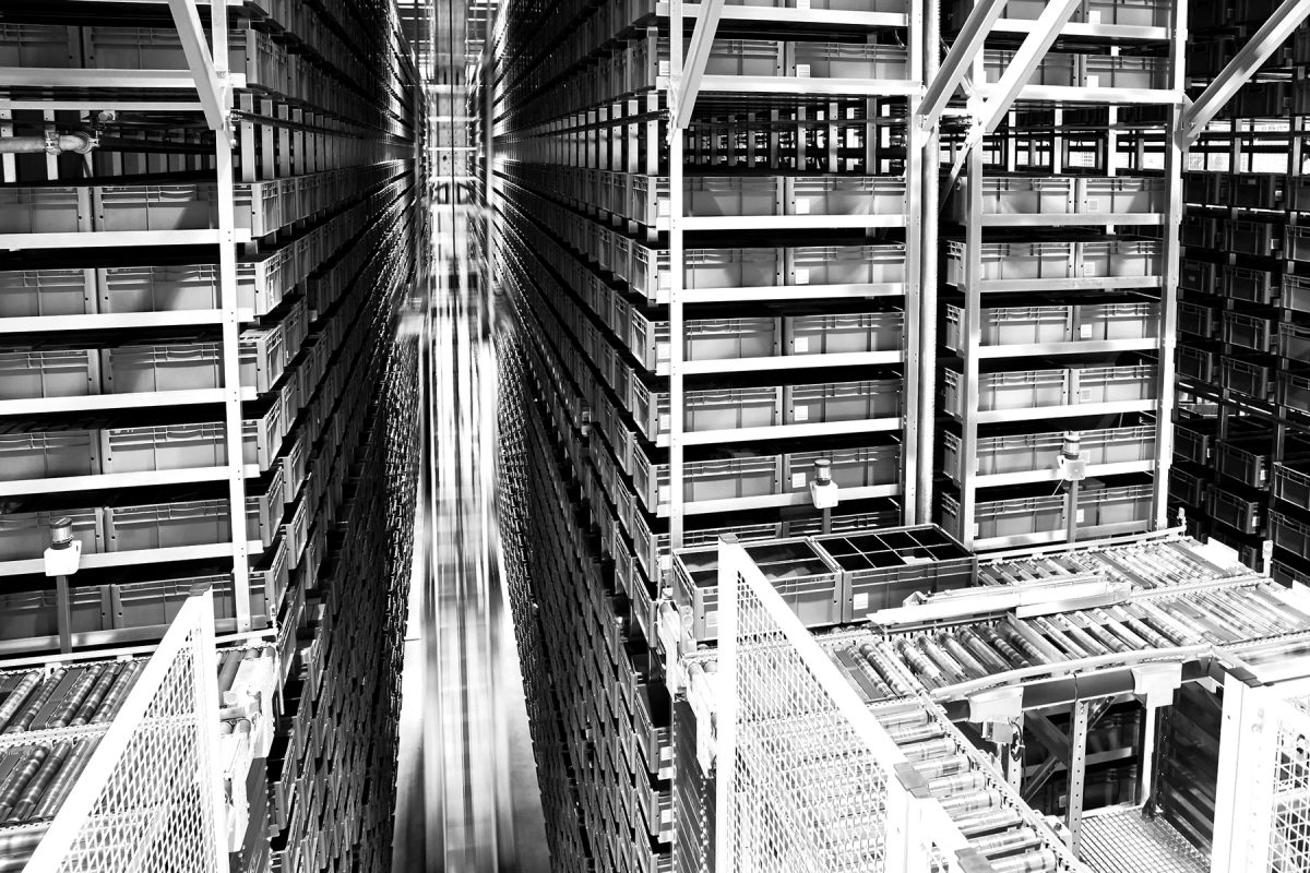 Stacker cranes are ideal for spacious warehouses that require high throughput