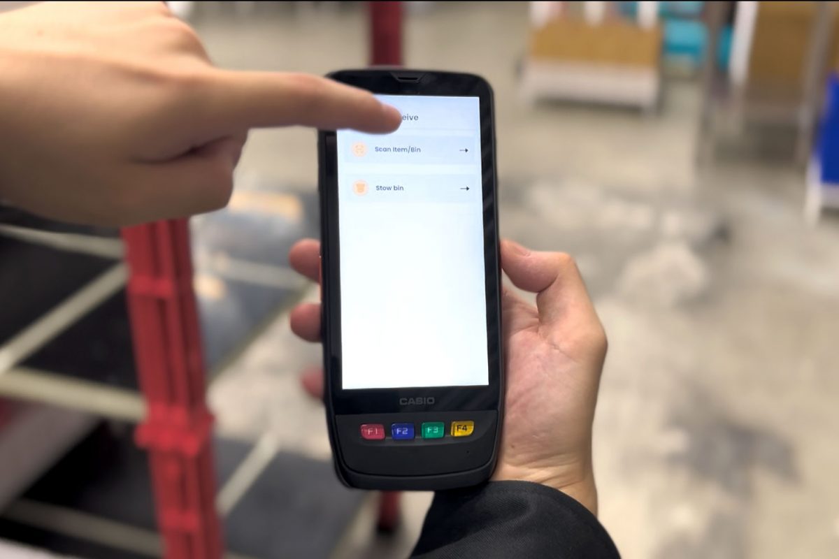 Rapyuta ASRS shows simple and easy-to-use UI